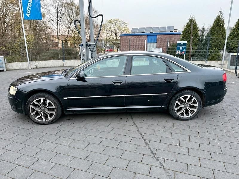 Second-hand Audi A8 232 CP (170 kW) 2005 Negru Berlinǎ