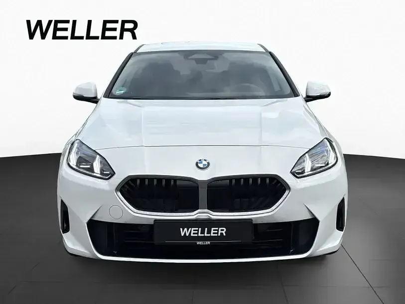 Gebraucht BMW 220 Gran Coupé Comfort Edition 156 PS (114 kW) 2025 Alpinweiss iii (weiß) Coupé