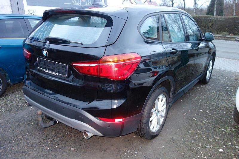 Second-hand BMW X1 150 CP (110 kW) 2018 Negru SUV