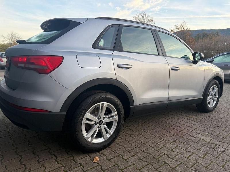 Gebraucht Audi Q3 Basis 150 PS (110 kW) 2022 Silber SUV