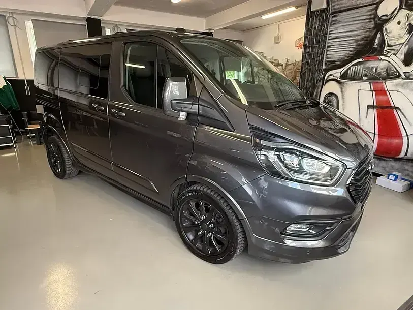 Gebraucht Ford Tourneo Custom Sport 185 PS (136 kW) 2022 Magneticgrau (metallic) Van