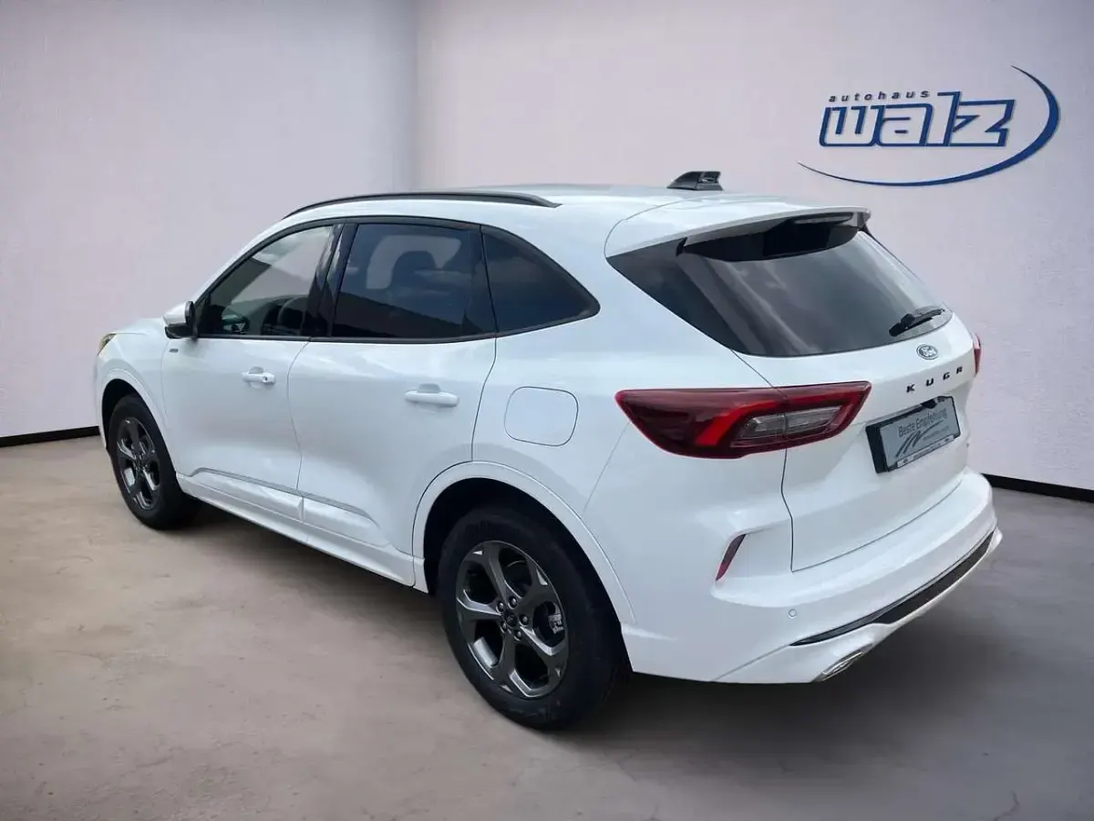 Neu Ford Kuga ST-Line 179 PS (131 kW) 2026 Frostweiß SUV