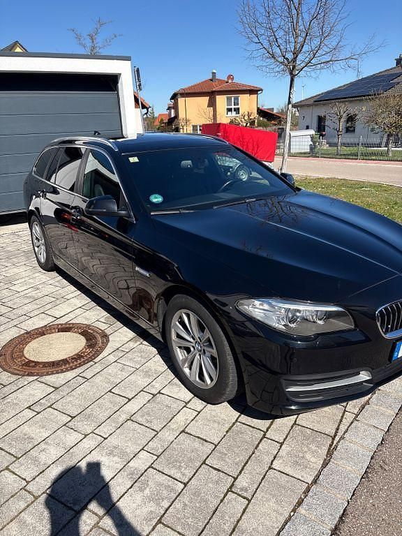 Gebraucht BMW 520 190 PS (139 kW) 2015 Schwarz Kombi