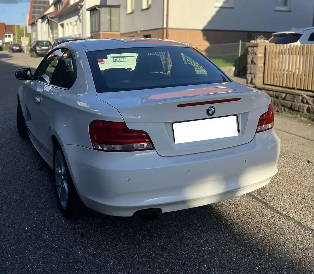 Gebraucht BMW 120 Coupé 170 PS (125 kW) 2011 Weiß Coupé