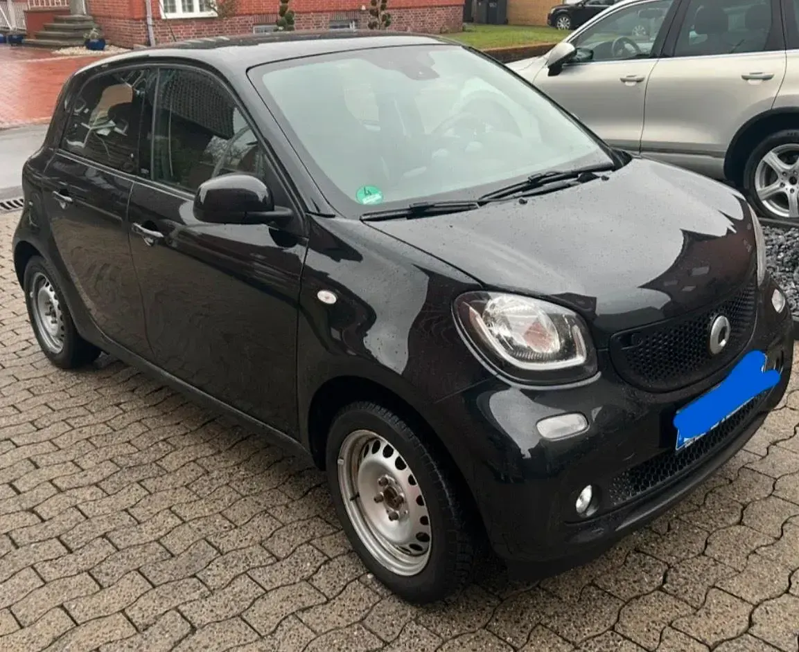 Gebraucht Smart ForFour 70 PS (51 kW) 2019 Schwarz Kleinwagen
