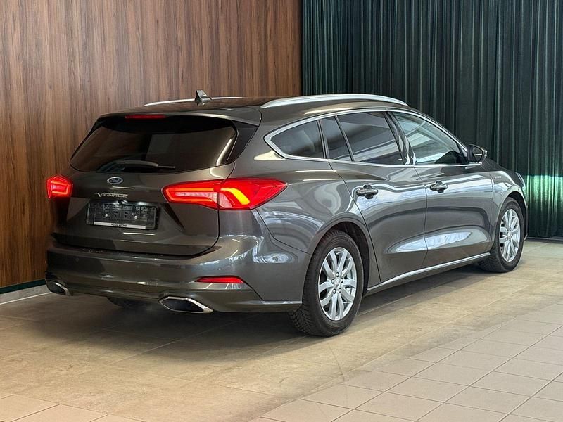 Używany Ford Focus Vignale 150 KM (110 kW) 2020 Szary Kombi