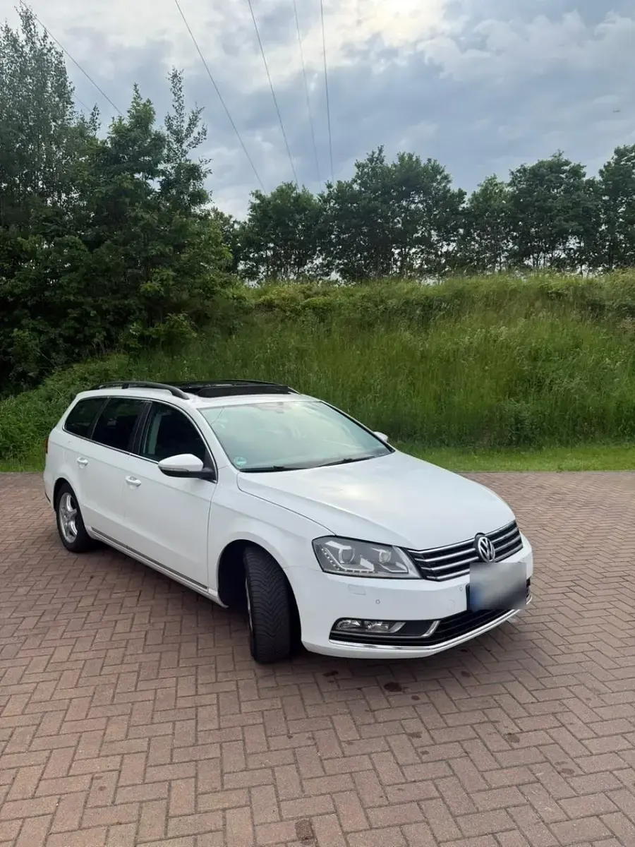 Gebraucht VW Passat 140 PS (102 kW) 2012 Kombi