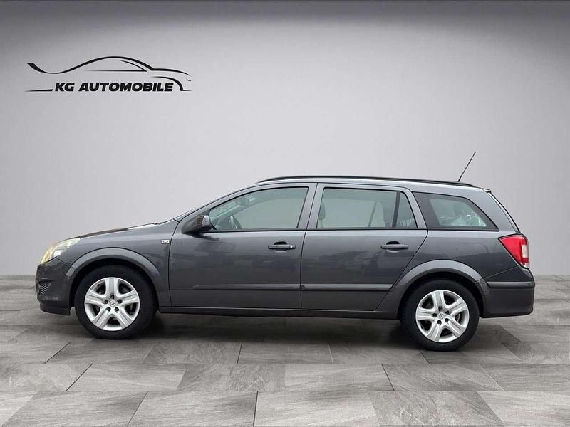Gebraucht Opel Astra Innovation 116 PS (85 kW) 2009 Grau Kombi