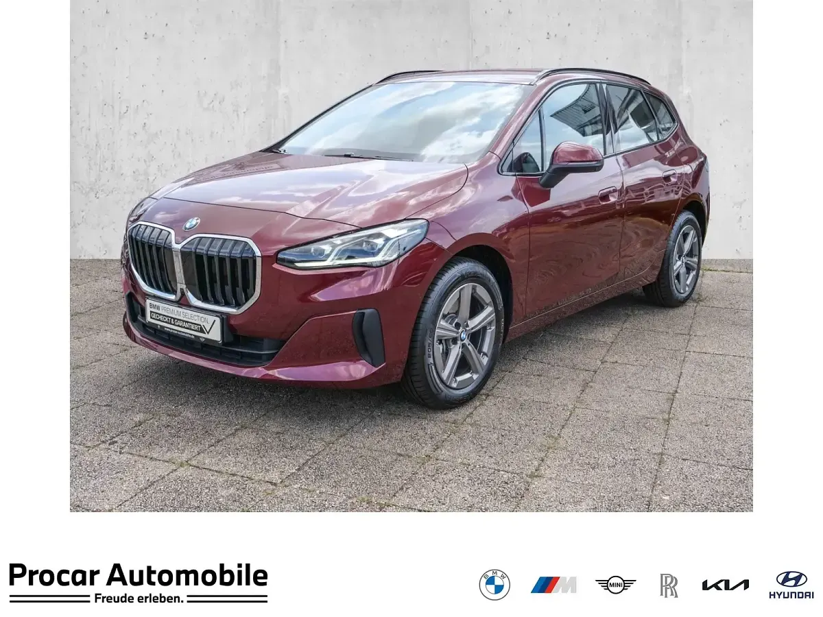 Gebraucht BMW 220 Active Tourer Luxury Line 156 PS (114 kW) 2025 Van / Kleinbus