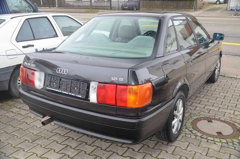 Gebraucht Audi 80 90 PS (66 kW) 1990 Schwarz Limousine