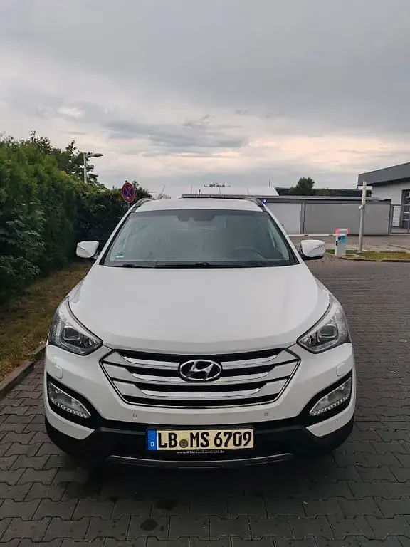 Gebraucht Hyundai Grand Santa Fe 197 PS (144 kW) 2013 Weiß SUV