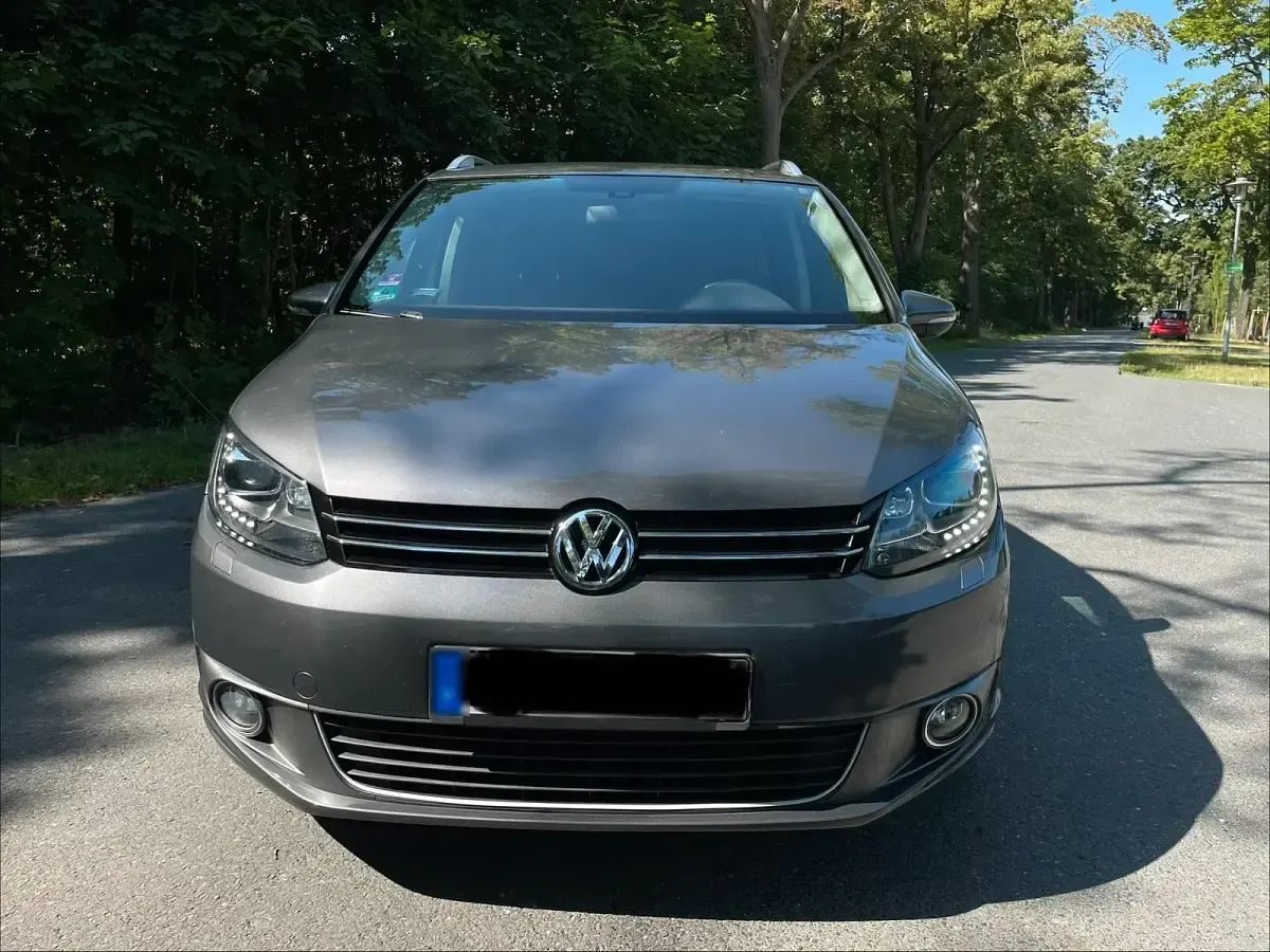 Gebraucht VW Touran Highline 140 PS (102 kW) 2012 Grau Van / Kleinbus