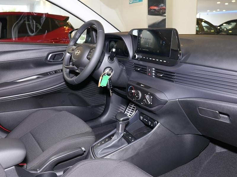 Neu Hyundai Bayon Trend 101 PS (74 kW) 2025 Mangrove green SUV