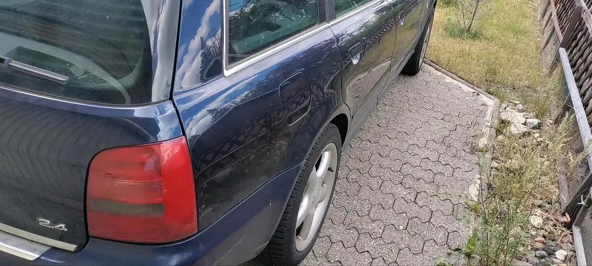Gebraucht Audi A4 180 PS (132 kW) 1998 Blau Kombi