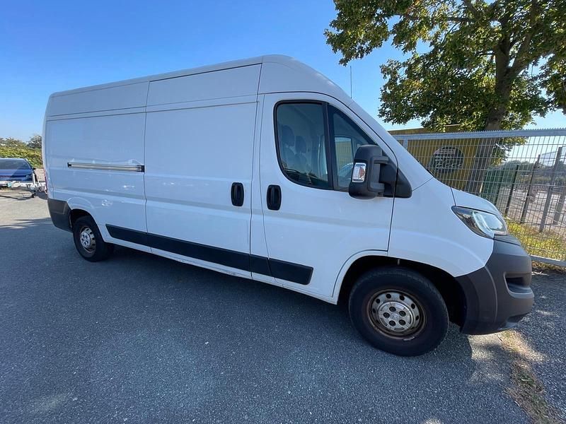 Gebraucht Peugeot Boxer 130 PS (95 kW) 2019 Weiß Van