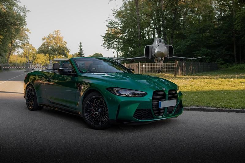 Grün Gebraucht 2022 BMW M4 Cabriolet Competition Edition Cabrio | 74.990 € (Guter Preis) - Bild 1/4