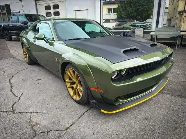 Gebraucht Dodge Challenger 492 PS (361 kW) 2024 F8 green Coupé
