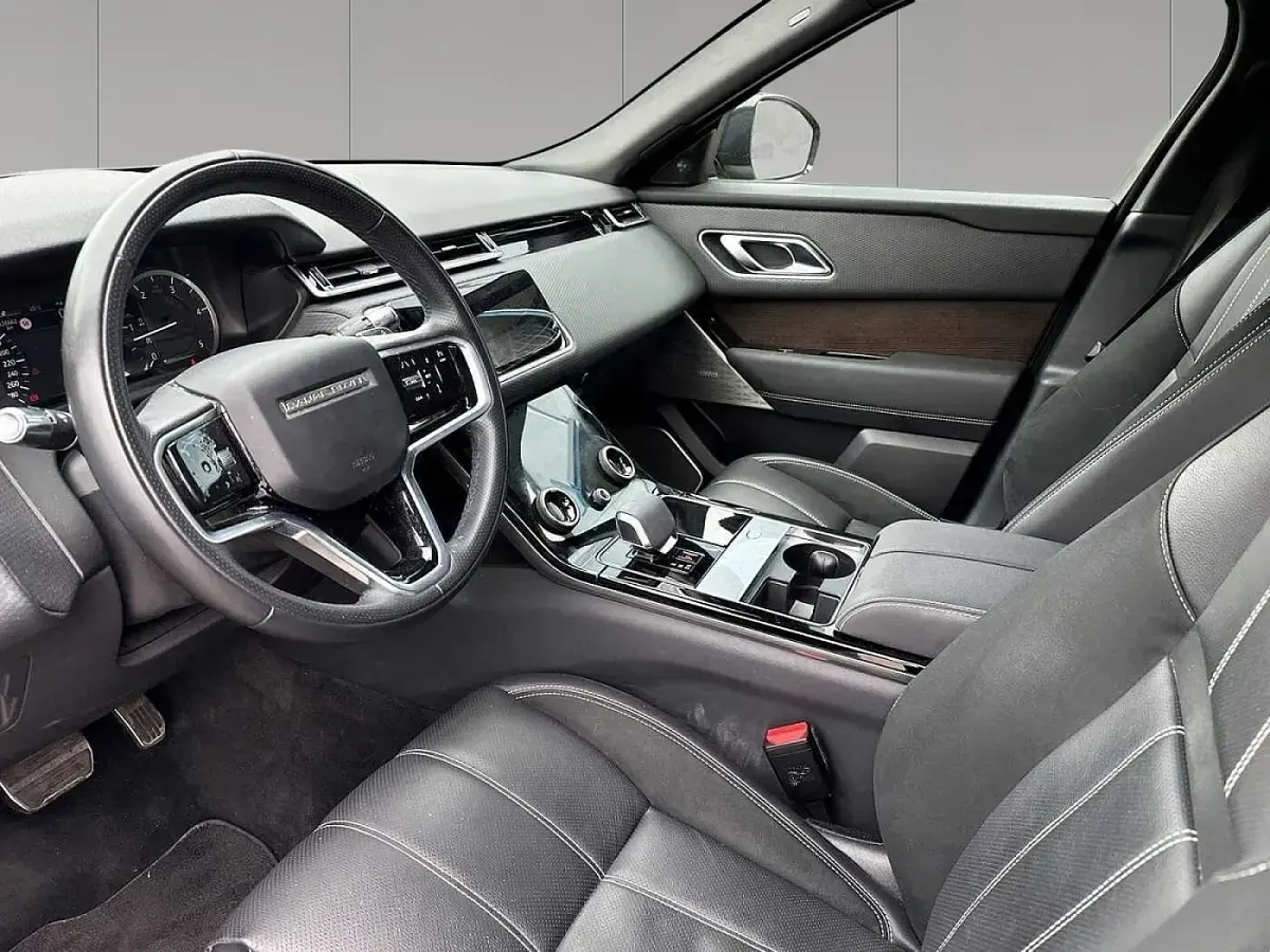 Second-hand Land Rover Range Rover Velar SE Dynamic 304 CP (223 kW) 2022 Maro SUV
