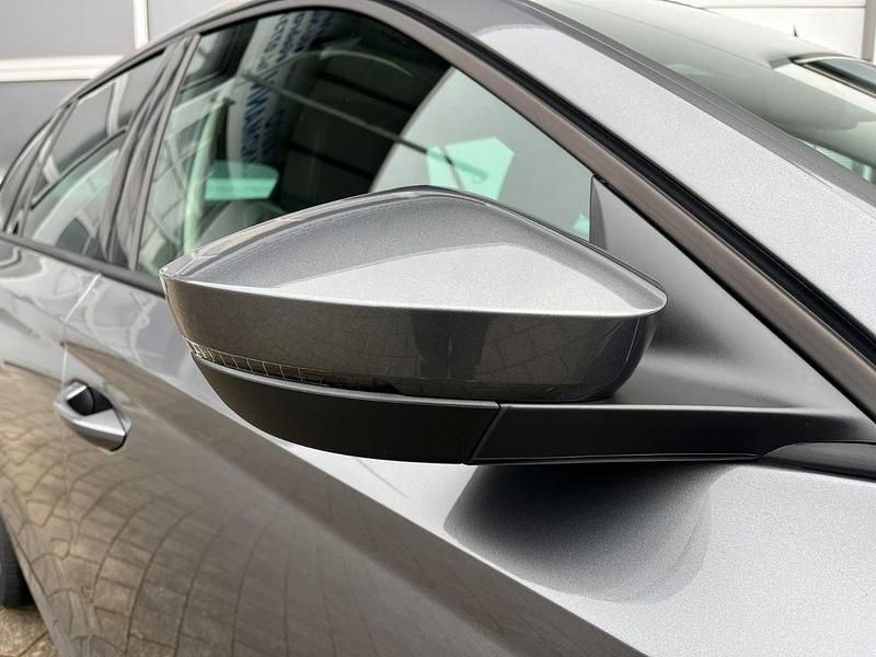 Neu Skoda Octavia Selection 150 PS (110 kW) 2025 Grau Kombi