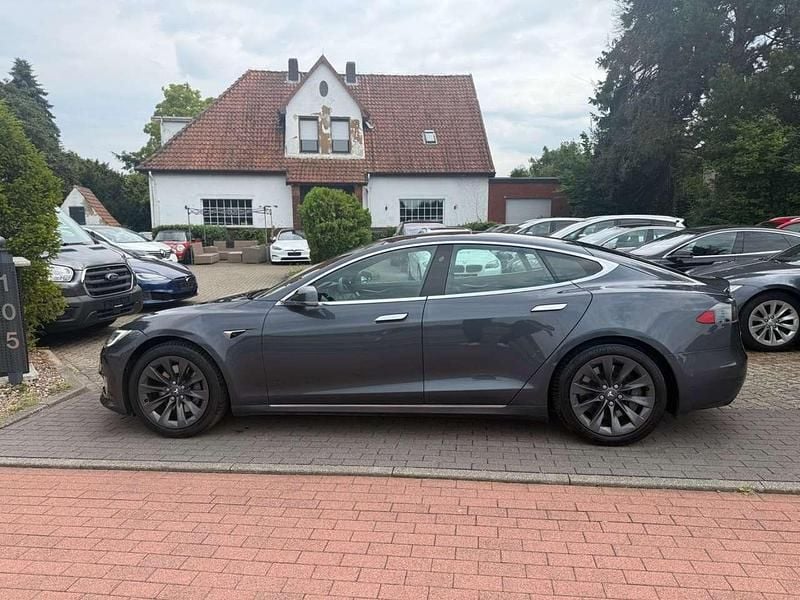 Grau Gebraucht 2018 Tesla Model S Limousine | 21.000 € (Superpreis) - Bild 1/4