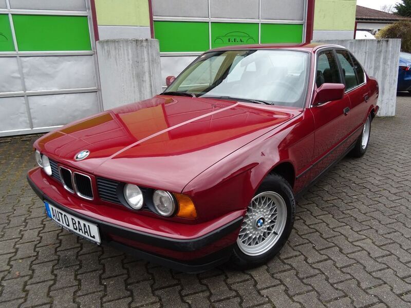 Rot Gebraucht 1989 BMW 520 Limousine | 3.950 € - Bild 1/4