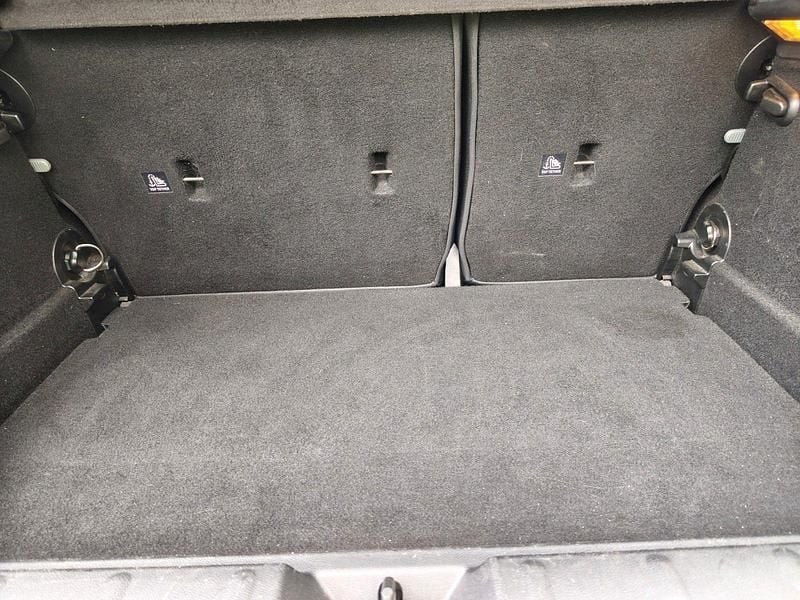 Second-hand Mini Cooper D 116 CP (85 kW) 2015 Maro Hatchback