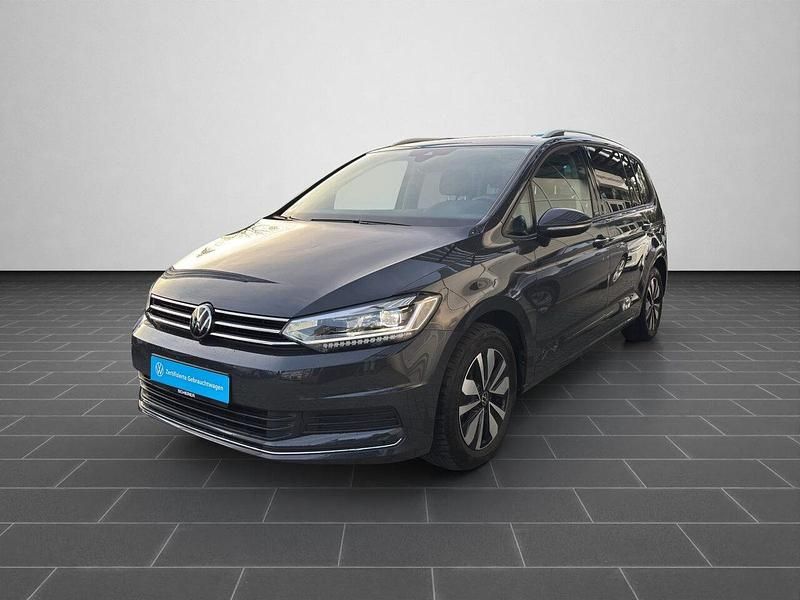 Uranograu Gebraucht 2024 VW Touran Move Van / Kleinbus | 32.390 € (Guter Preis) - Bild 1/4