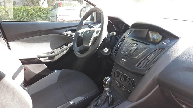 Second-hand Ford Focus 101 CP (74 kW) 2014 Alb Break