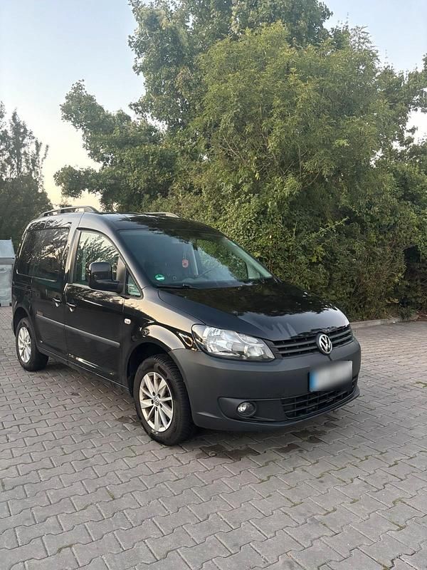 Gebraucht VW Caddy 102 PS (75 kW) 2012 Schwarz Van / Kleinbus