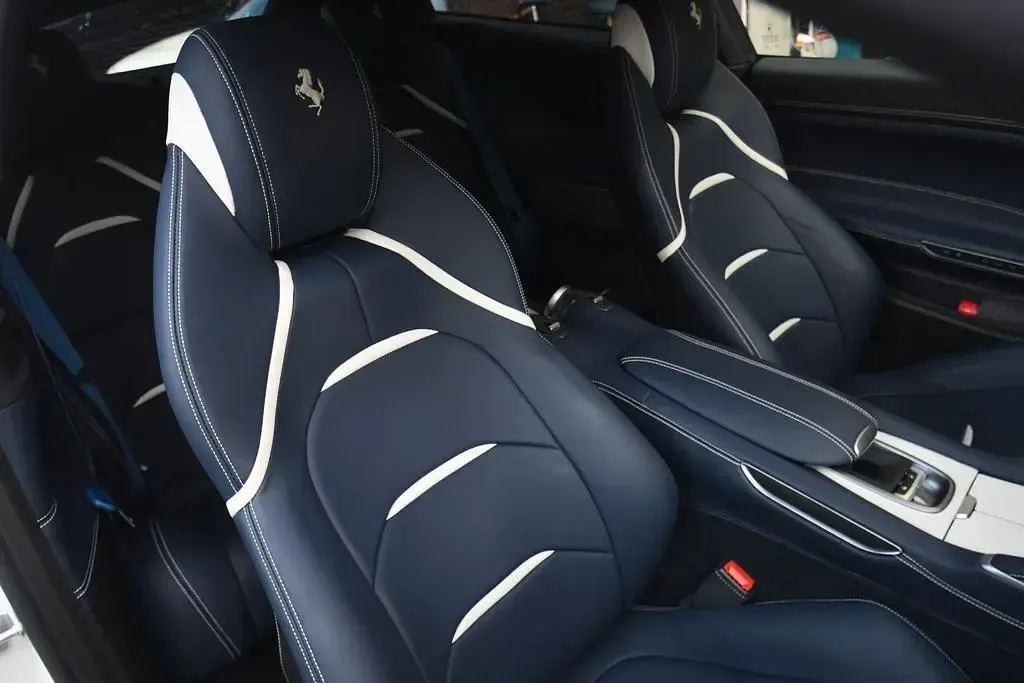 Gebraucht Ferrari GTC4Lusso 610 PS (448 kW) 2018 Weiß Kombi