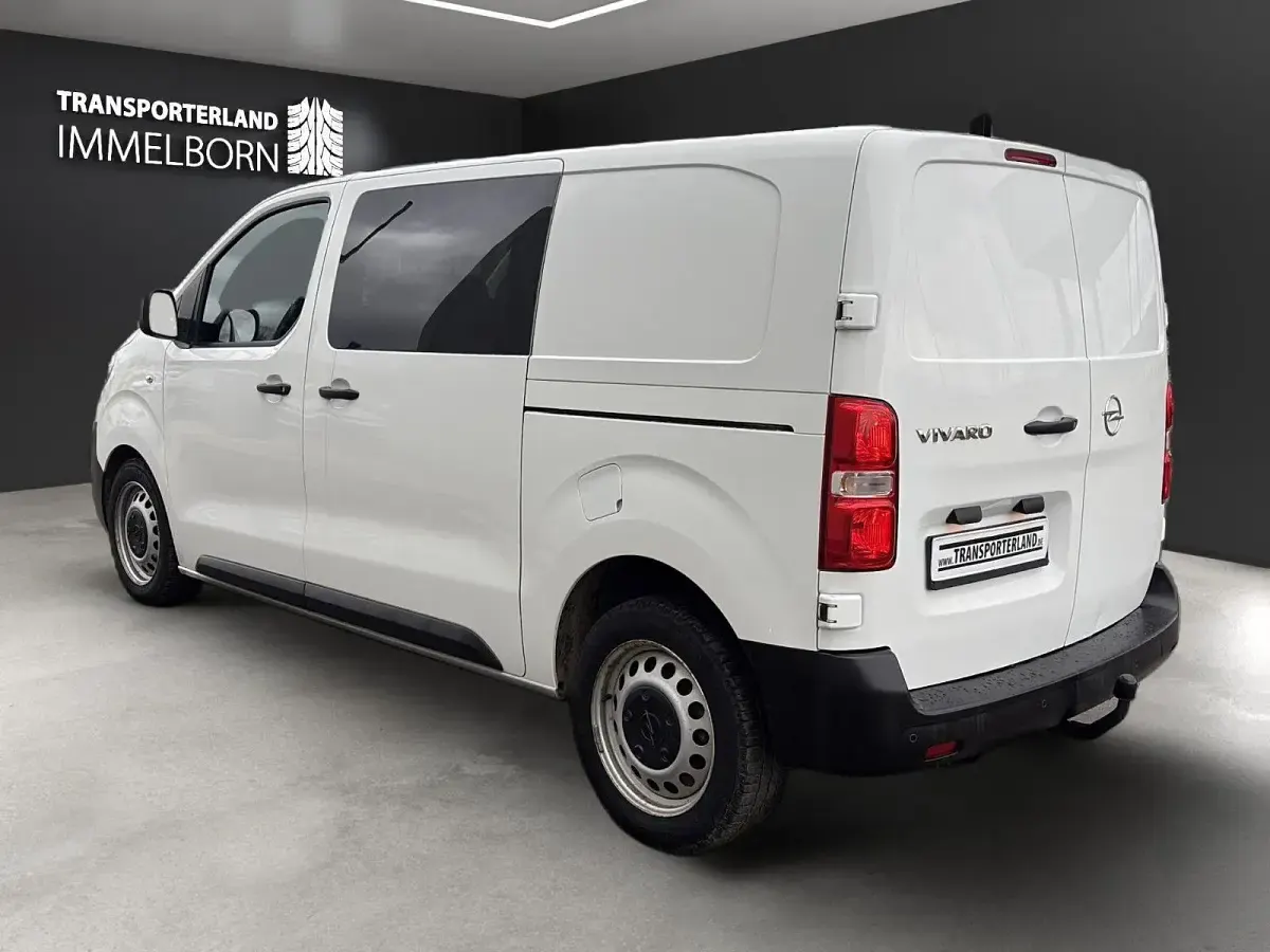Gebraucht Opel Vivaro Edition 122 PS (89 kW) 2021 Weiß Van / Kleinbus