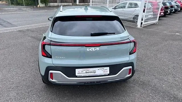 Neu Kia XCeed Spirit 150 PS (110 kW) 2026 Grau SUV