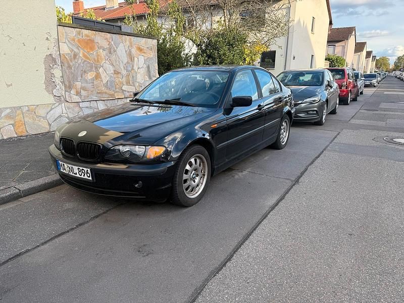 Schwarz Gebraucht 2002 BMW 318 Limousine | 999 € (Superpreis) - Bild 1/4
