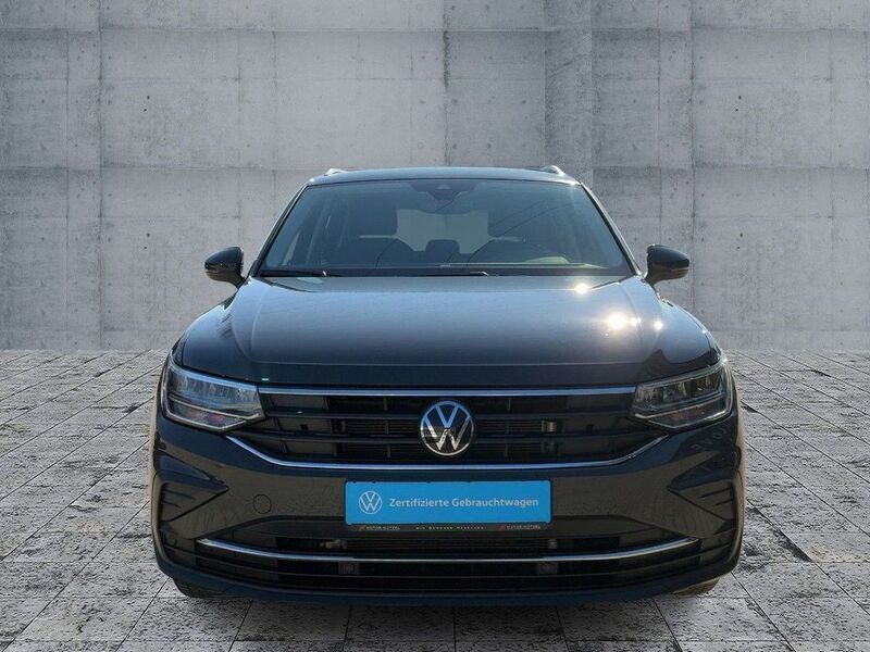 Gebraucht VW Tiguan Move 150 PS (110 kW) 2024 Uranograu SUV