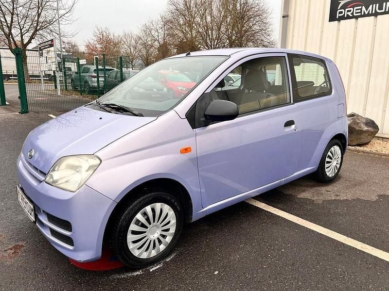 Gebraucht Daihatsu Cuore Plus 58 PS (42 kW) 2007 Violet Kleinwagen
