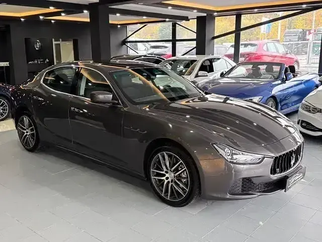 Gebraucht Maserati Ghibli 275 PS (202 kW) 2016 Grau Limousine