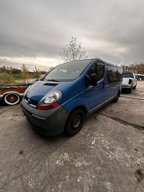 Blau Gebraucht 2003 Renault Trafic Van | 3.000 € (Fairer Preis) - Bild 1/4