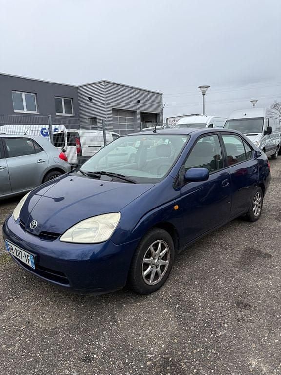 Second-hand Toyota Prius 2004 Hatchback