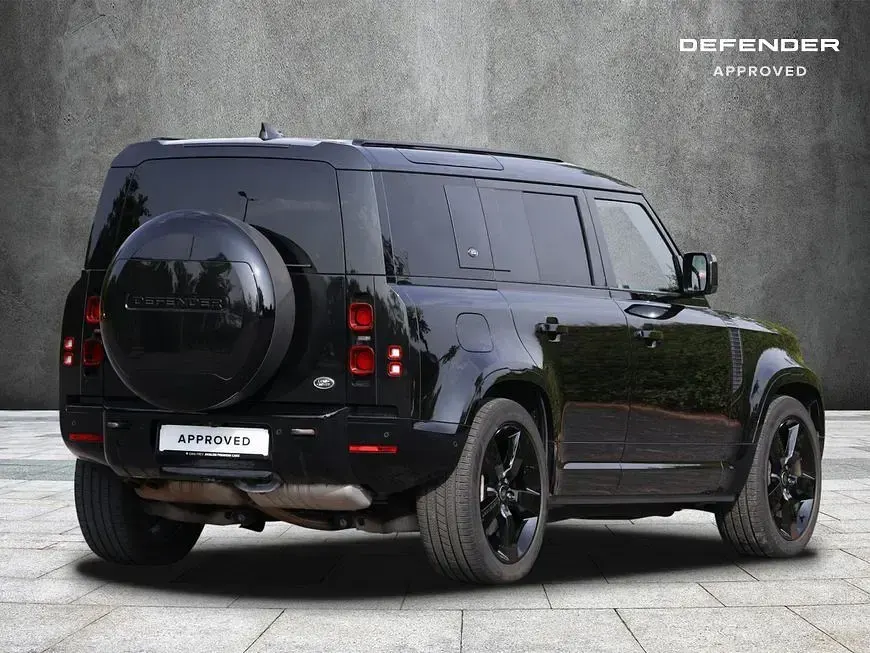 Gebraucht Land Rover Defender HSE Dynamic 300 PS (220 kW) 2024 Schwarz SUV