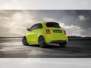 Neu Abarth 500e 114 kW (155 PS) 2026 Grün (acid green) Kleinwagen