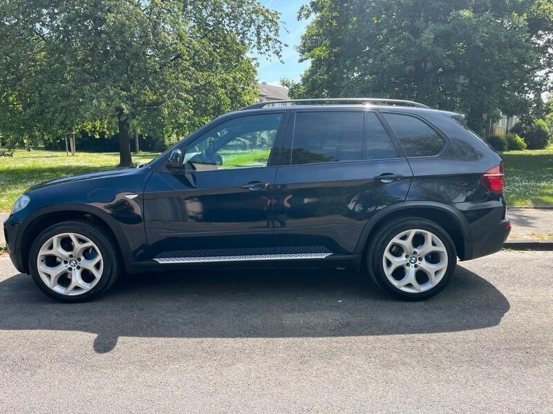 Blau Gebraucht 2010 BMW X5 Shadowline SUV | 15.350 € (Teuer) - Bild 1/4