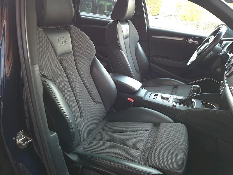 Gebraucht Audi A3 S-Line 184 PS (135 kW) 2017 Blau Limousine