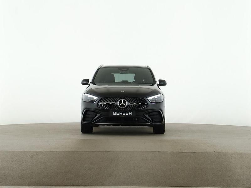 Gebraucht Mercedes GLA200 AMG 163 PS (119 kW) 2026 Schwarz SUV