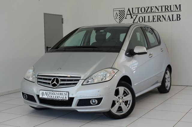 Polarsilber metalliclack Gebraucht 2010 Mercedes A200 Avantgarde Limousine | 4.990 € (Fairer Preis) - Bild 1/4