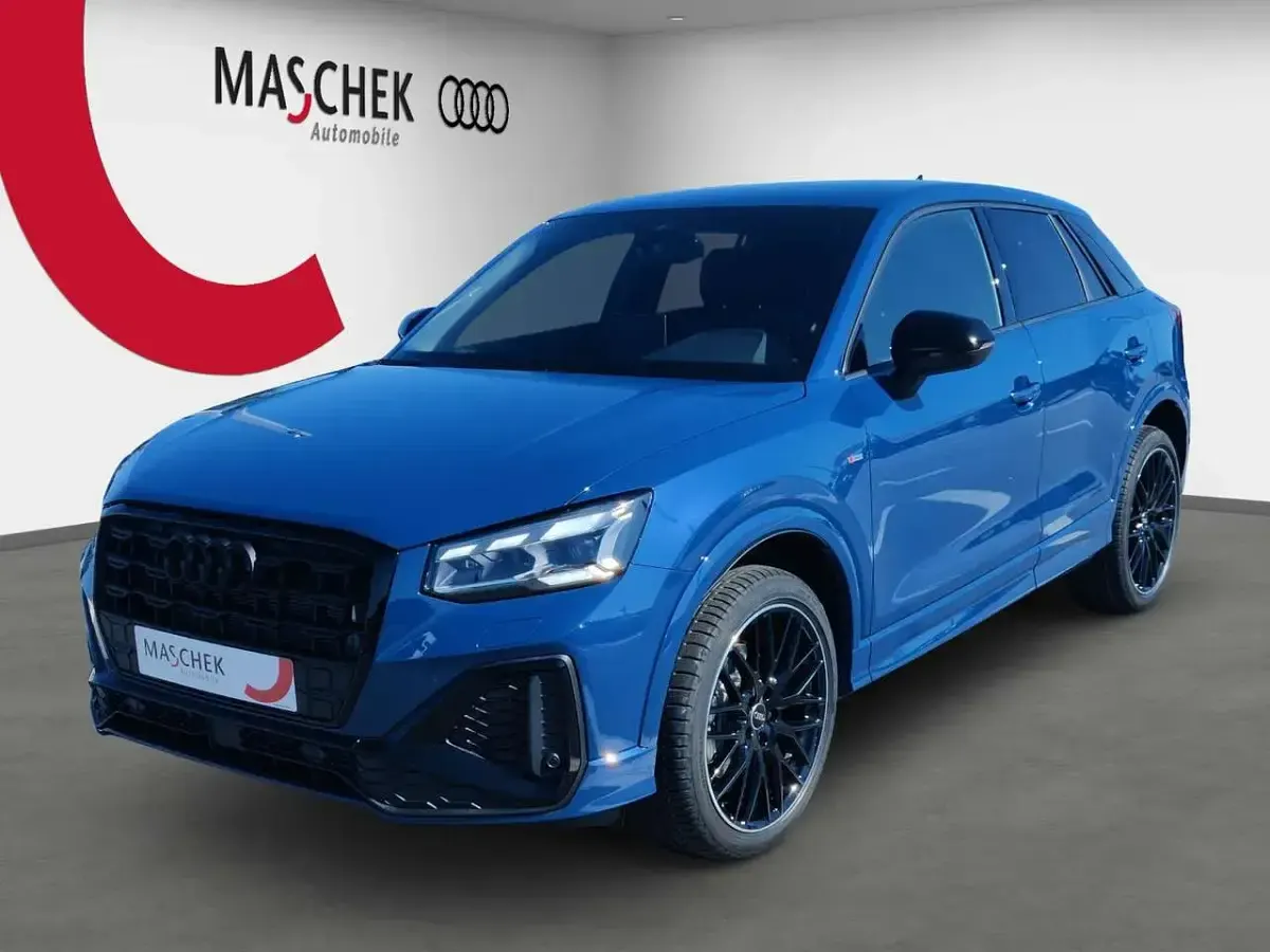 Gebraucht Audi Q2 Competition 150 PS (110 kW) 2026 Ascariblau metallic SUV