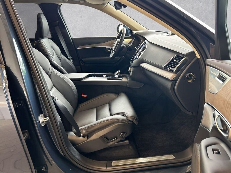 Gebraucht Volvo XC90 Ultimate 455 PS (334 kW) 2024 Blau SUV