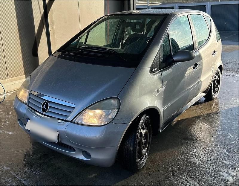 Silber Gebraucht 2000 Mercedes A160 Elegance Kleinwagen | 1.199 € (Fairer Preis) - Bild 1/4