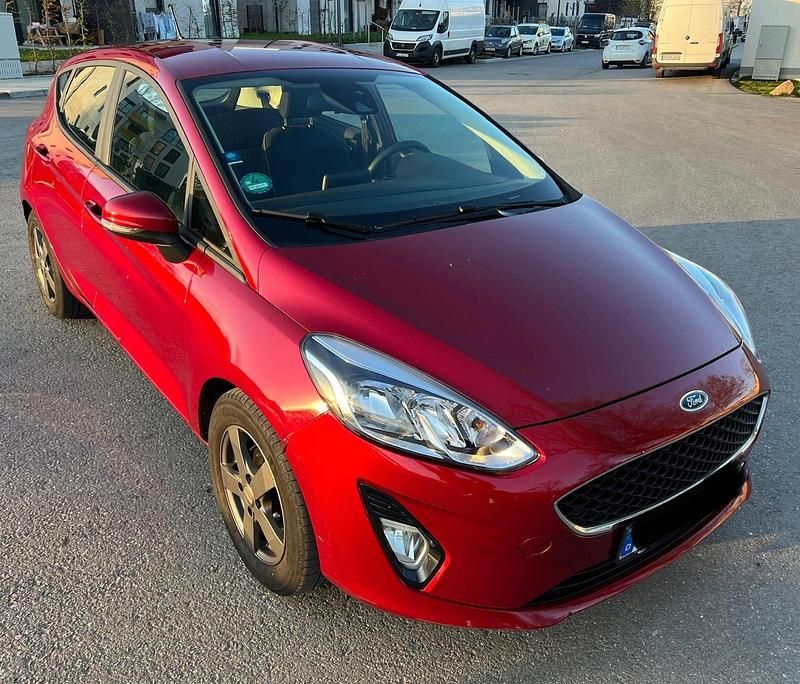 Gebraucht Ford Fiesta 100 PS (73 kW) 2017 Rot Limousine