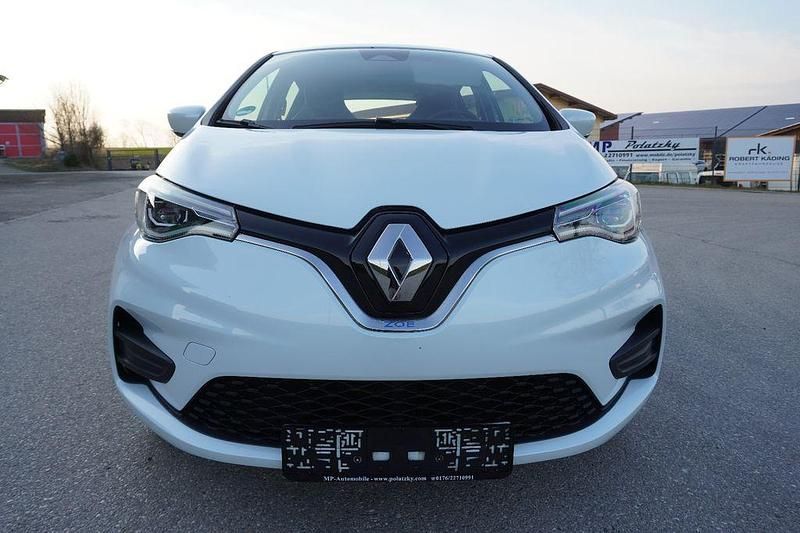 Gebraucht Renault Zoe Experience 80 kW (109 PS) 2021 Weiß Kleinwagen