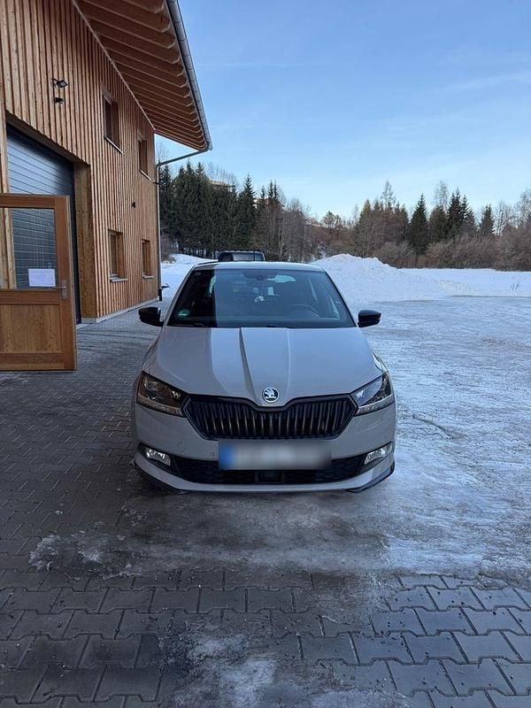 Grau Gebraucht 2022 Skoda Fabia Monte Carlo Kleinwagen | 14.700 € (Superpreis) - Bild 1/4